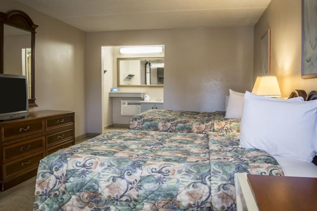 Rodeway Clearwater-dunedin Inn 2*
