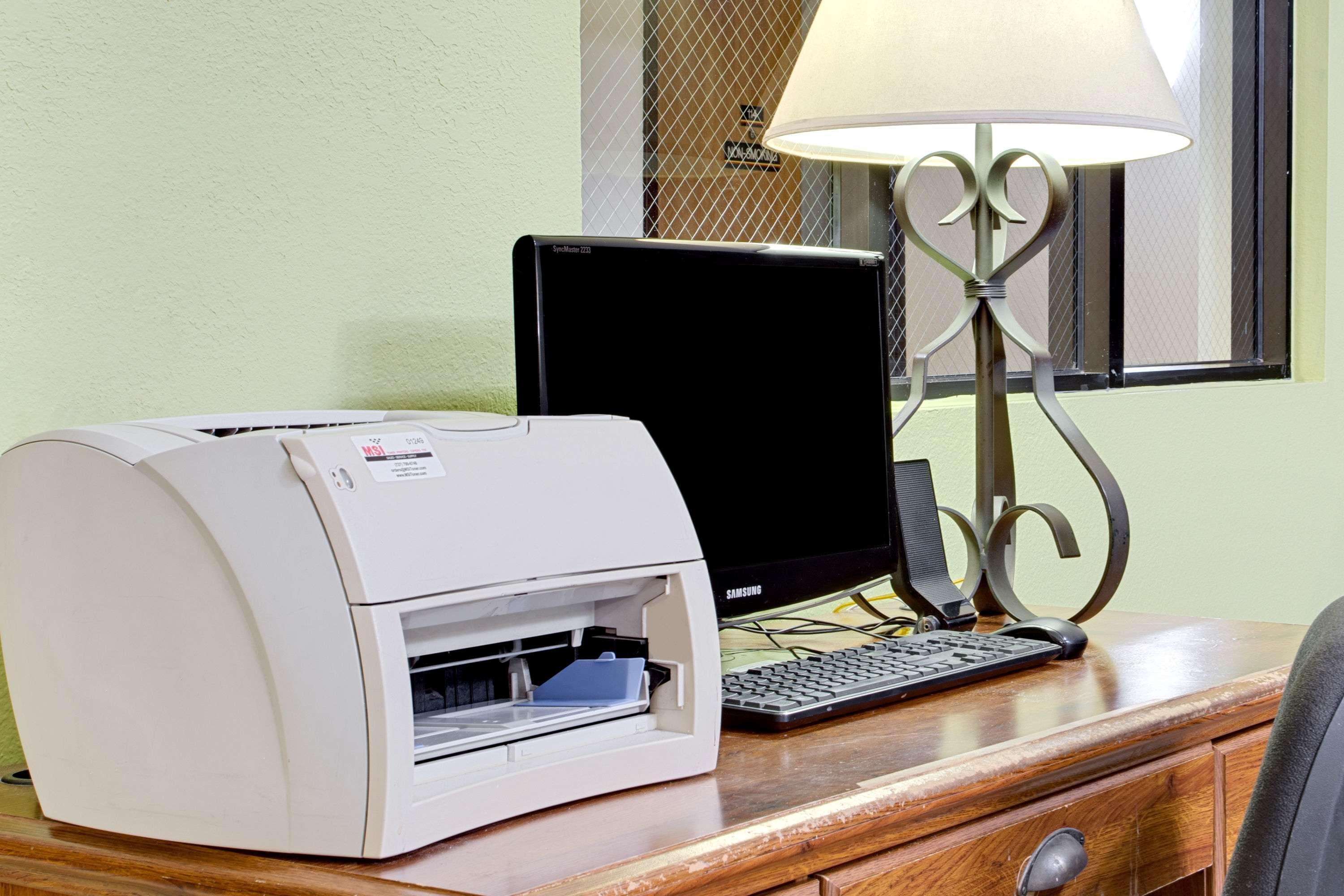 Super 8 By Wyndham Clearwater/st. Petersburg Airport
