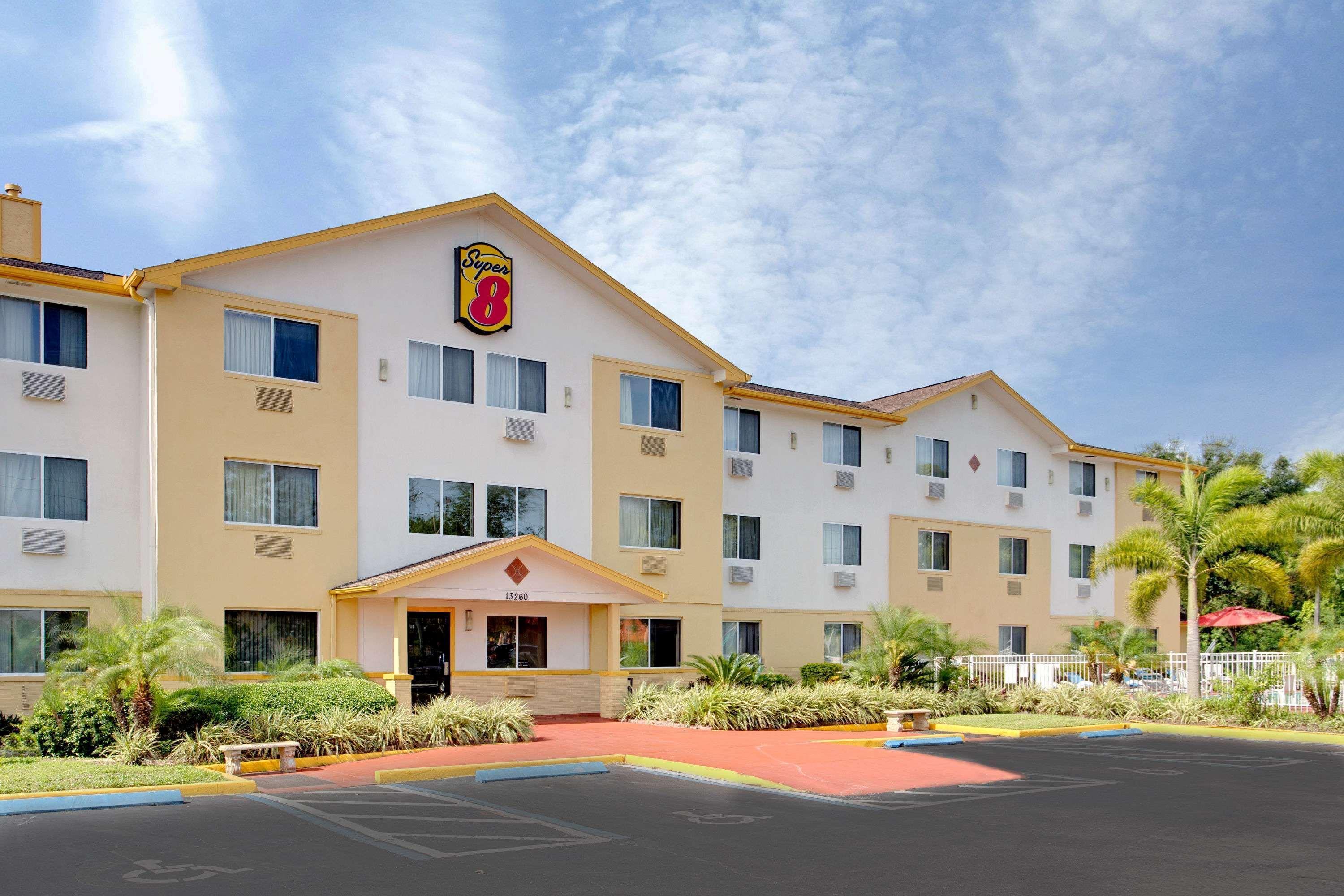 Hotel Super 8 By Wyndham Clearwater/st. Petersburg Airport