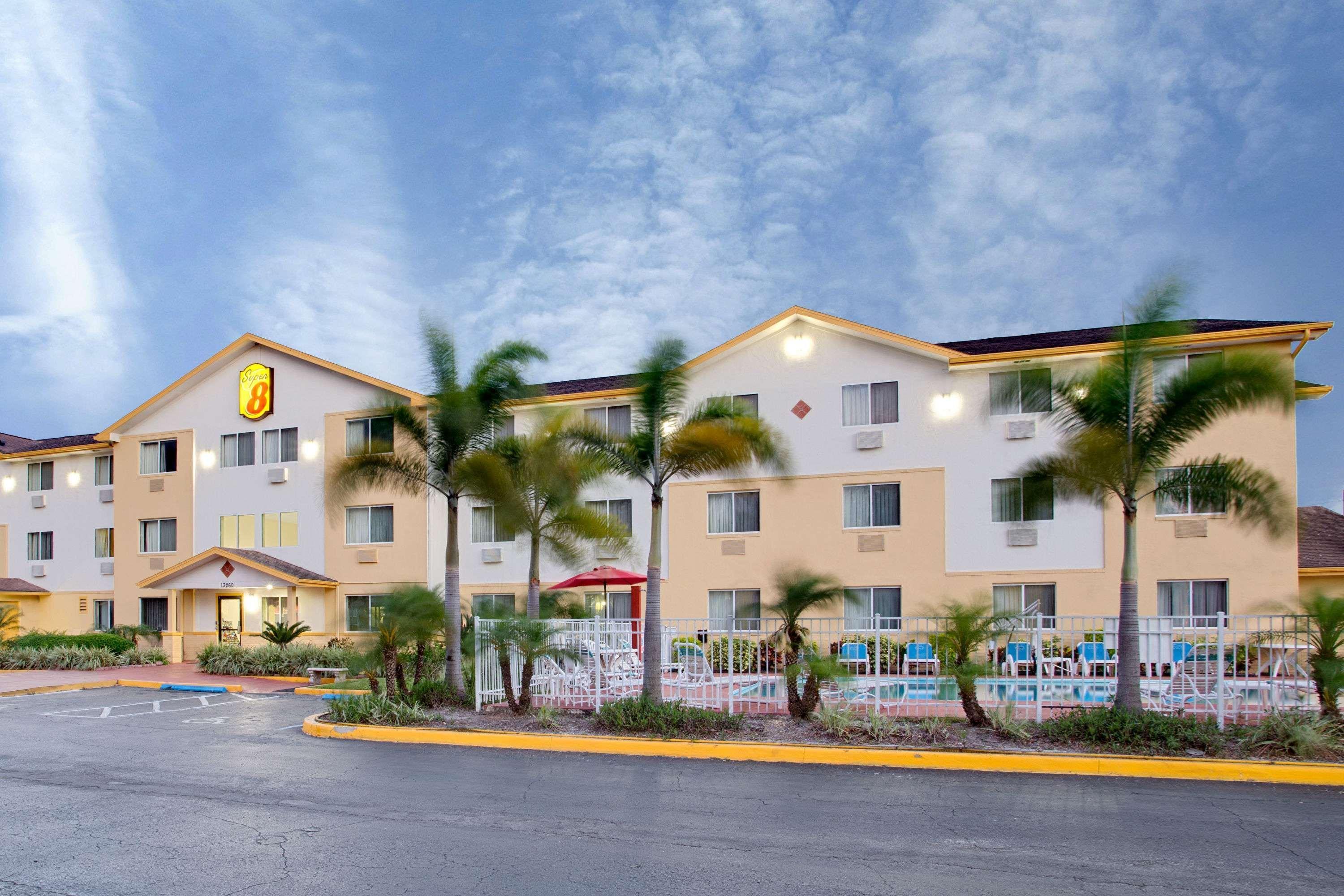 Super 8 By Wyndham Clearwater/st. Petersburg Airport 3*