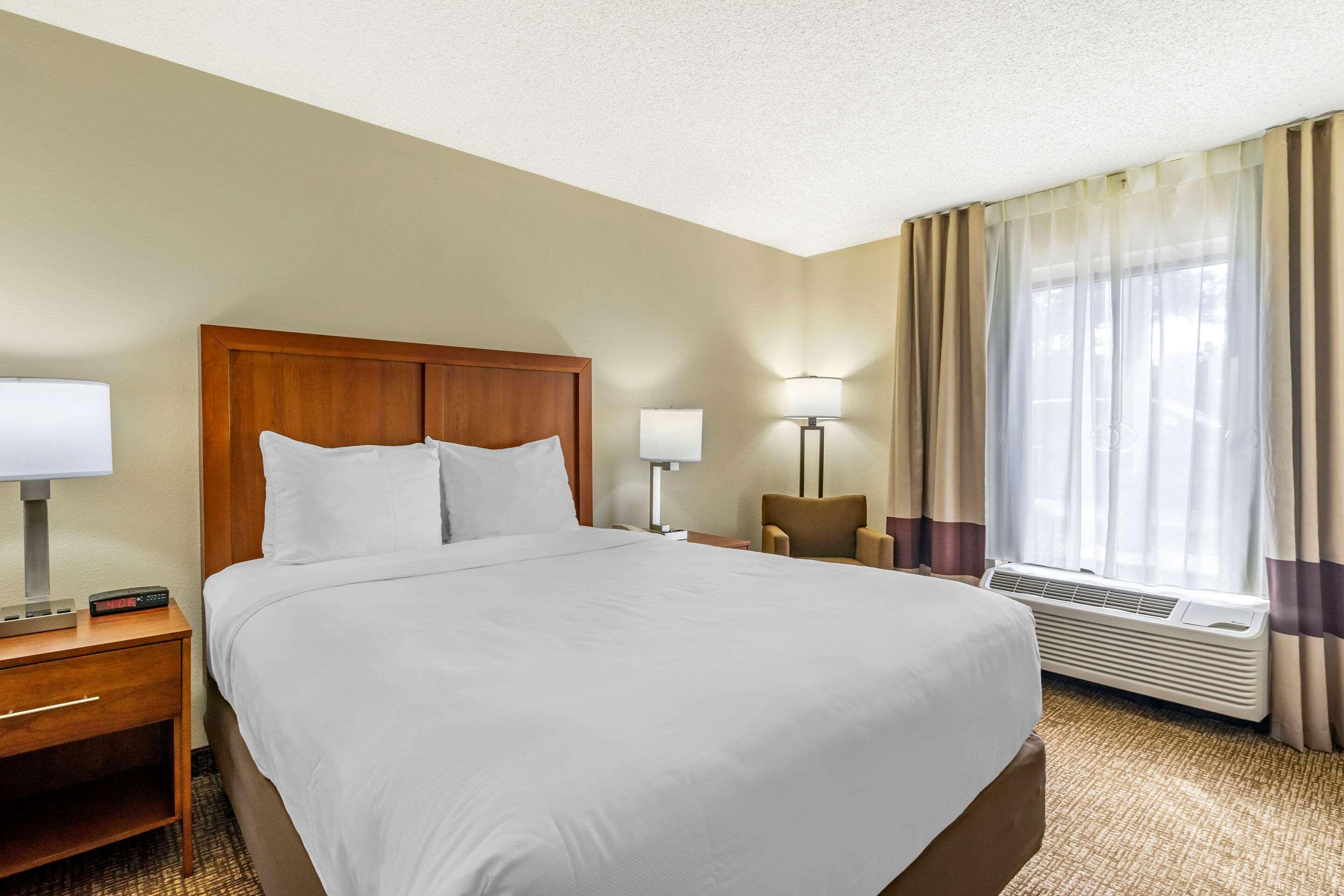 Comfort & St Pete - International Airport Hotel 2*