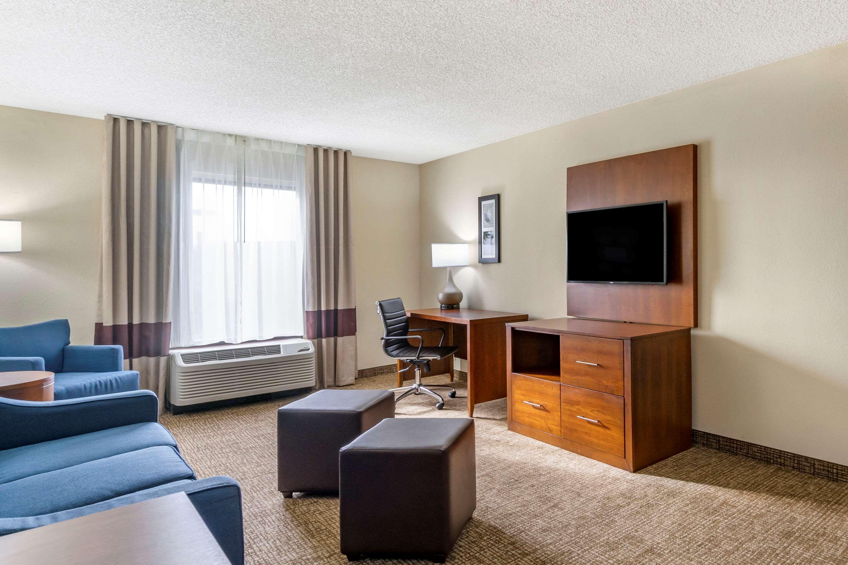 Hotel Comfort & St Pete - International Airport