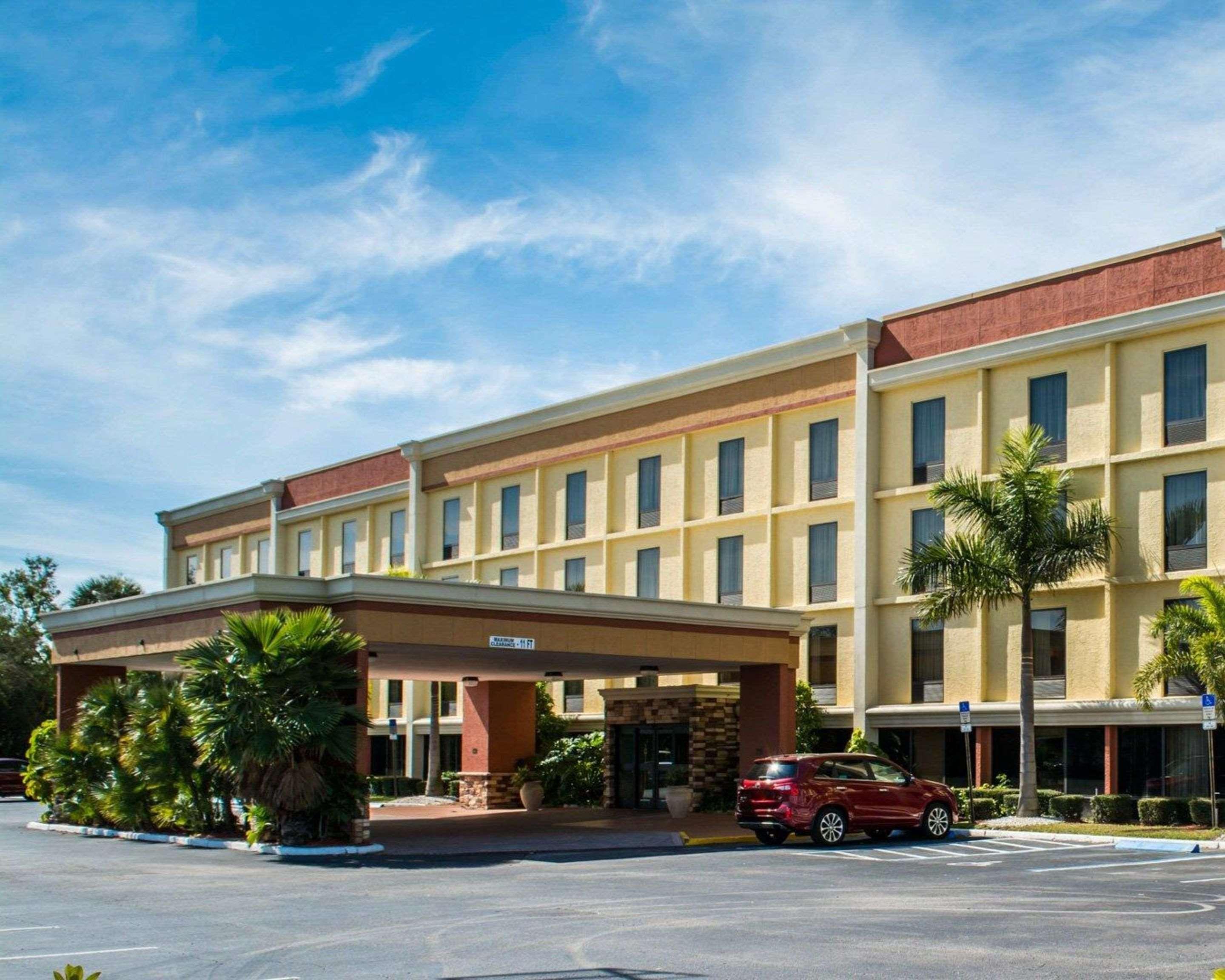 Comfort & St Pete - International Airport Hotel 2*