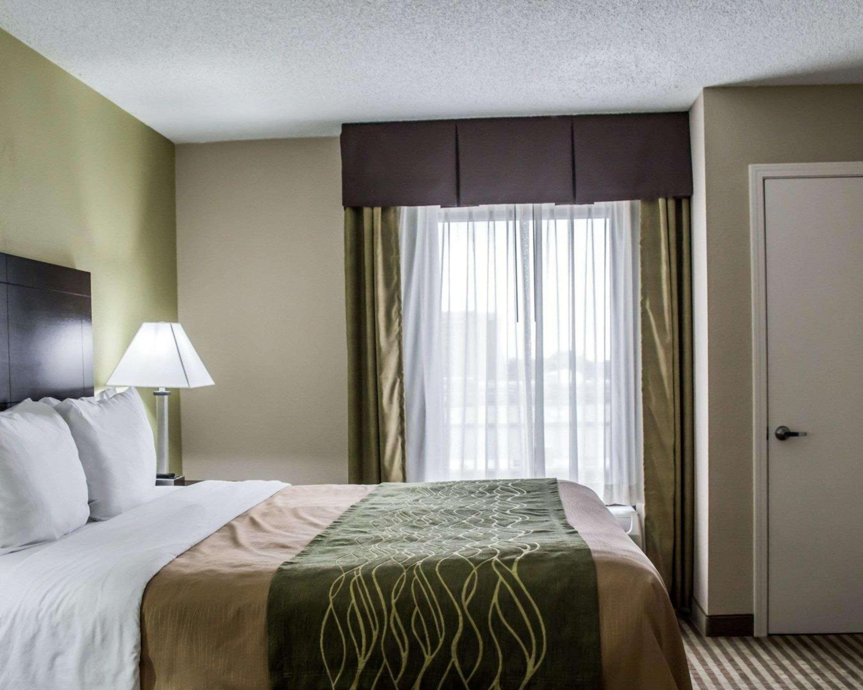 Comfort & St Pete - International Airport Hotel