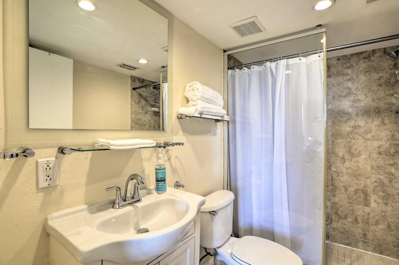 Apartment Convenient Less Than 4 Mi To Beach!