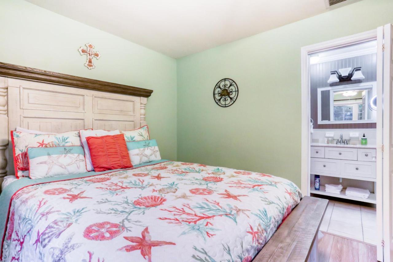 Sunny Highfield Drive * Clearwater