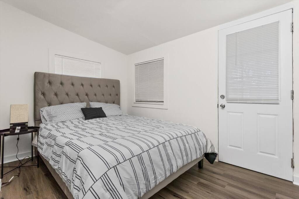 Cozy 3br In Downtown Location Apartment Clearwater