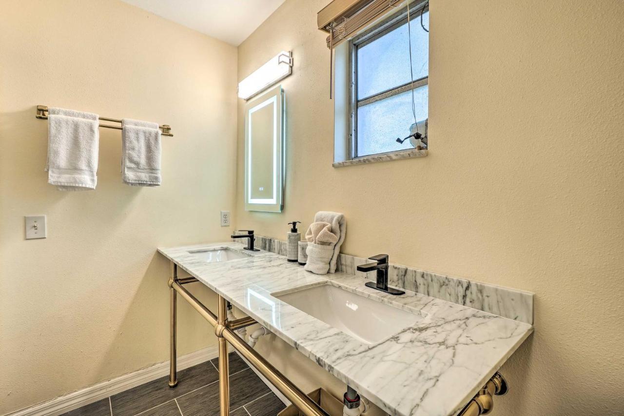 4 Bedroom Vacation With Amazing Backyard * Clearwater