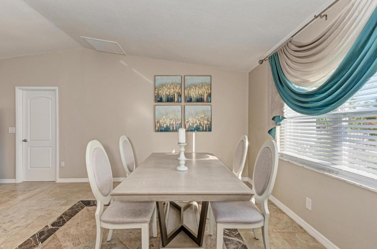 Spacious House 3ml From The Beach And Downtown Holiday home Clearwater
