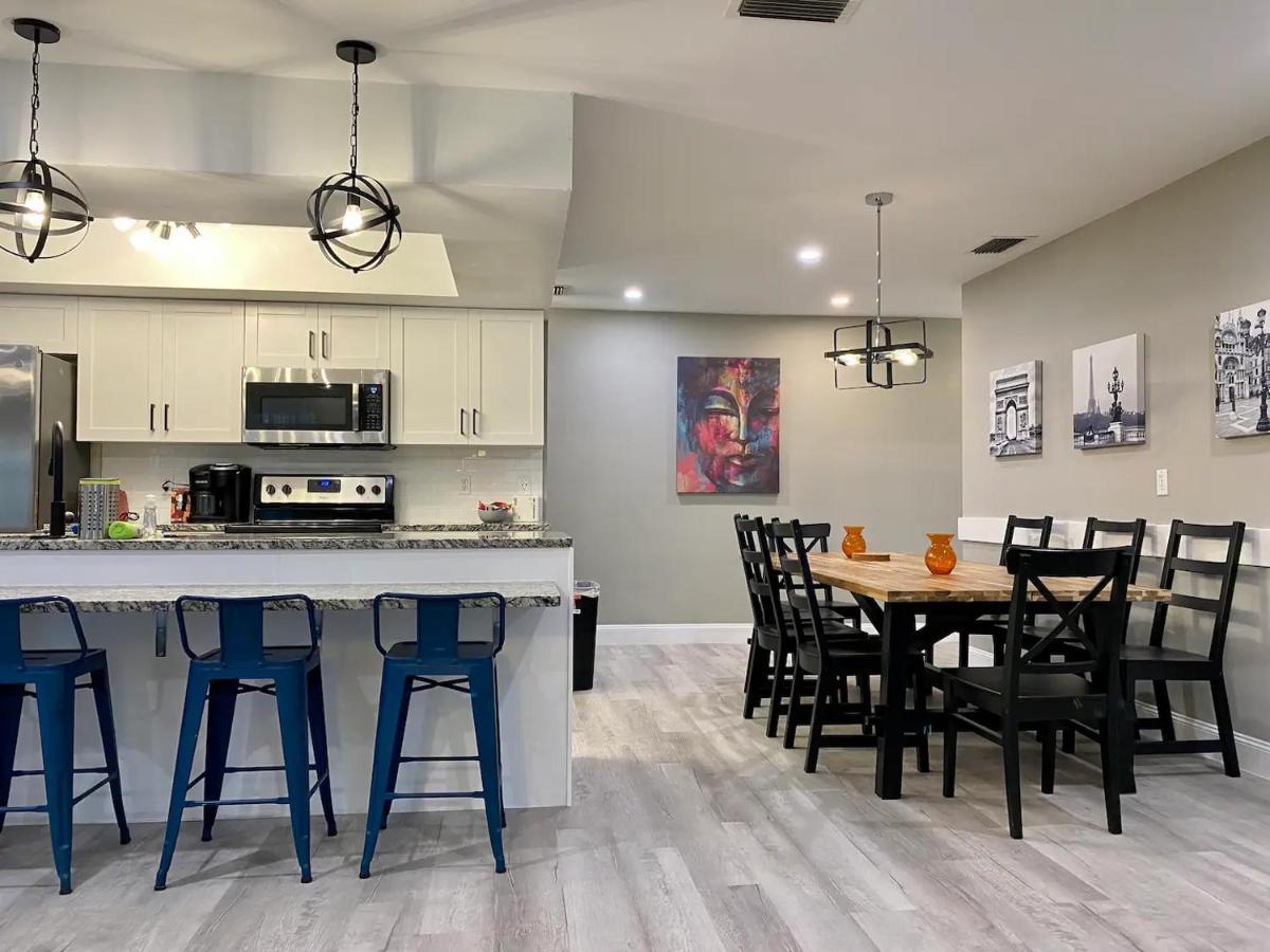 Spacious 5 Bedrooms 3 Bathrooms Family-friendly With Heated Salt Pool * Clearwater