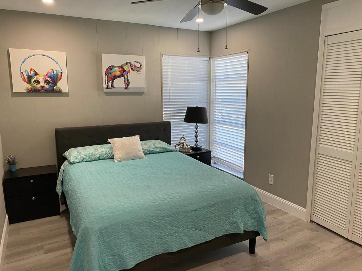 Spacious 5 Bedrooms 3 Bathrooms Family-friendly With Heated Salt Pool * Clearwater