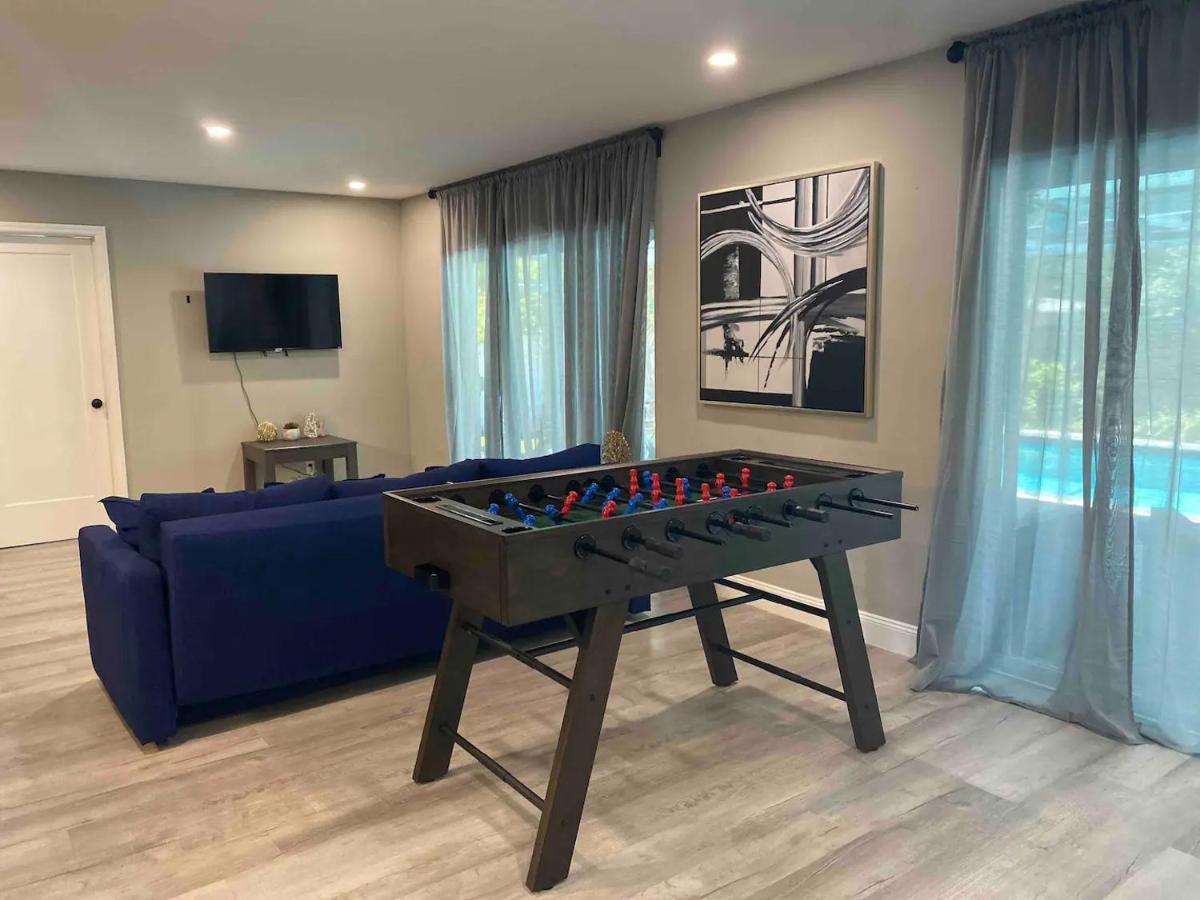 Spacious 5 Bedrooms 3 Bathrooms Family-friendly With Heated Salt Pool Holiday home Clearwater