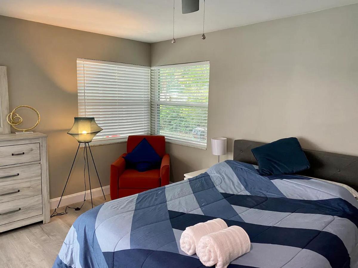 Holiday home Spacious 5 Bedrooms 3 Bathrooms Family-friendly With Heated Salt Pool