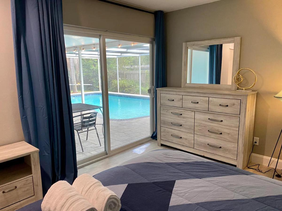 Spacious 5 Bedrooms 3 Bathrooms Family-friendly With Heated Salt Pool *