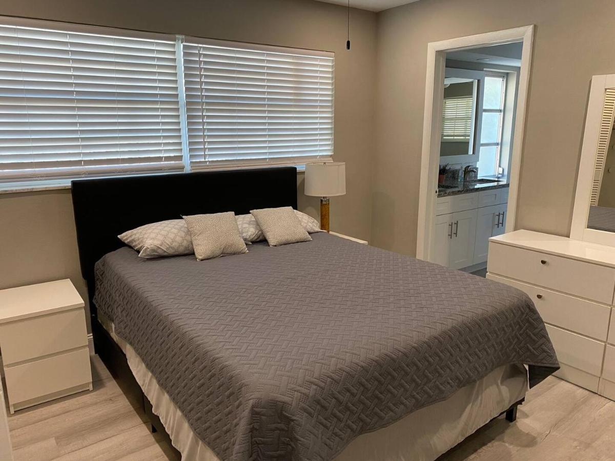 Spacious 5 Bedrooms 3 Bathrooms Family-friendly With Heated Salt Pool Holiday home