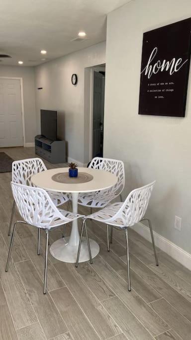 Holiday home Charming 2-beds With Private Backyard Clearwater