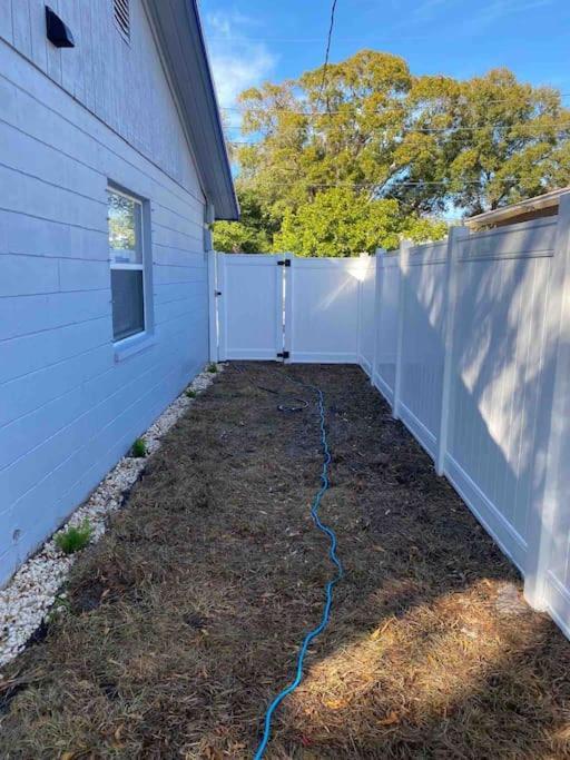 Charming 2-beds With Private Backyard Holiday home Clearwater