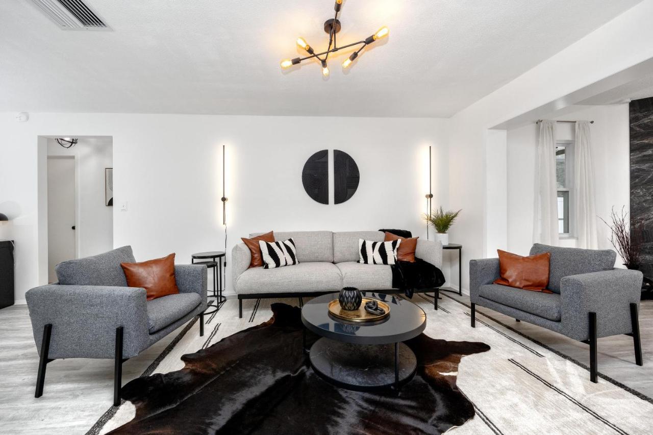 - Gorgeous With Heated Pool Holiday home