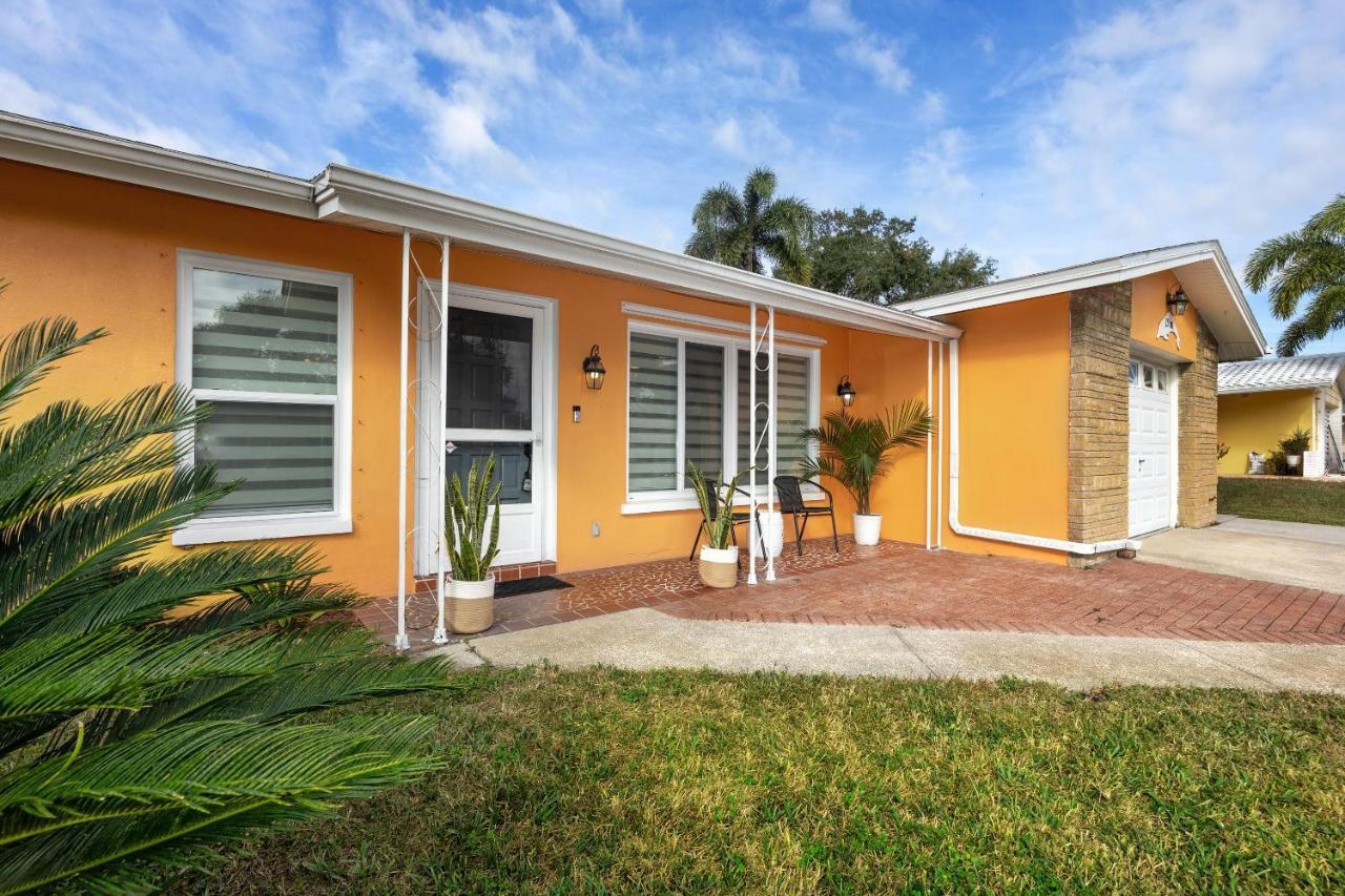 - Gorgeous With Heated Pool Holiday home Clearwater