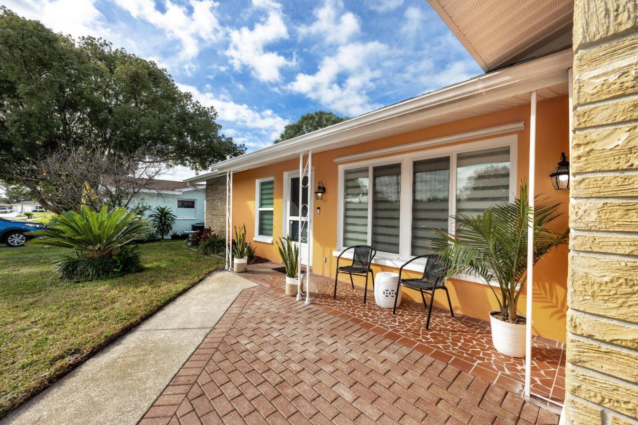 - Gorgeous With Heated Pool Clearwater