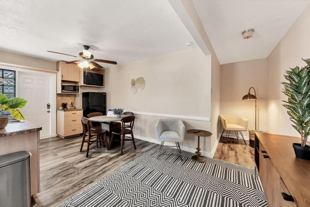 Apartment Refurbished Studio With Pool And Parking *