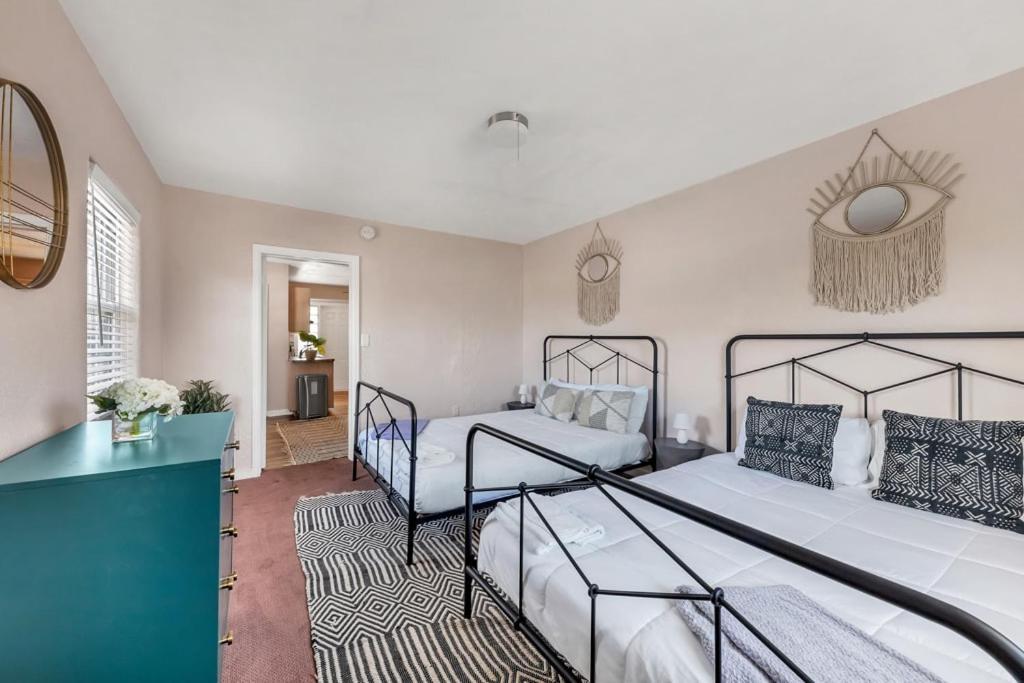Refurbished Studio With Pool And Parking * Clearwater