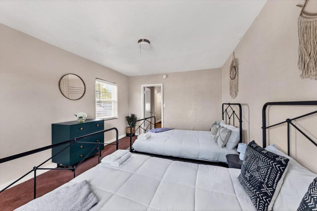 Refurbished Studio With Pool And Parking *