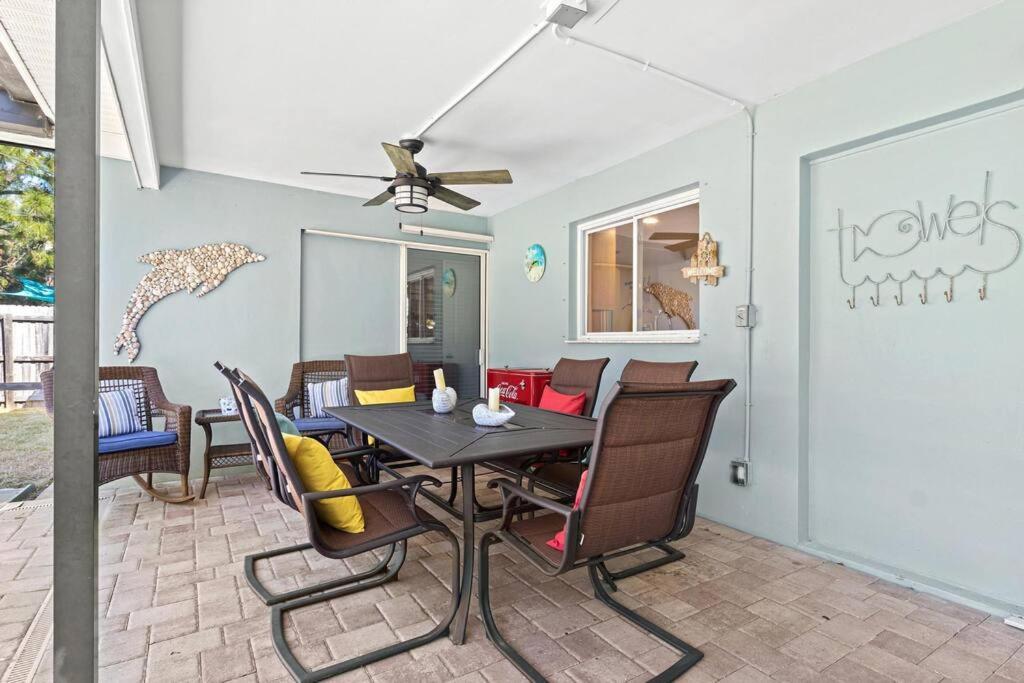 Holiday home Perfect For Family Gatherings With A Heated Pool! - Clearwater's Clear Choice