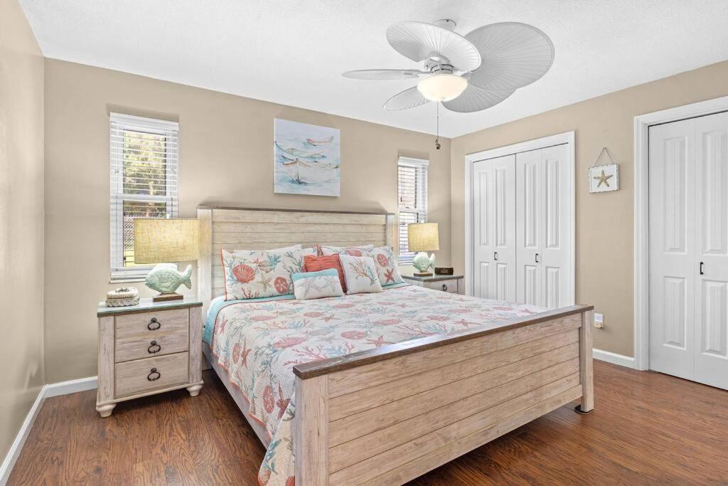 Perfect For Family Gatherings With A Heated Pool! - Clearwater's Clear Choice Holiday home *