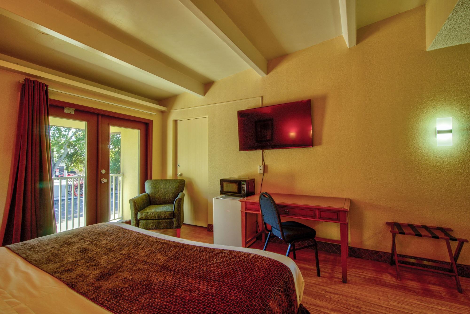 Motel Clearwater Hotel *