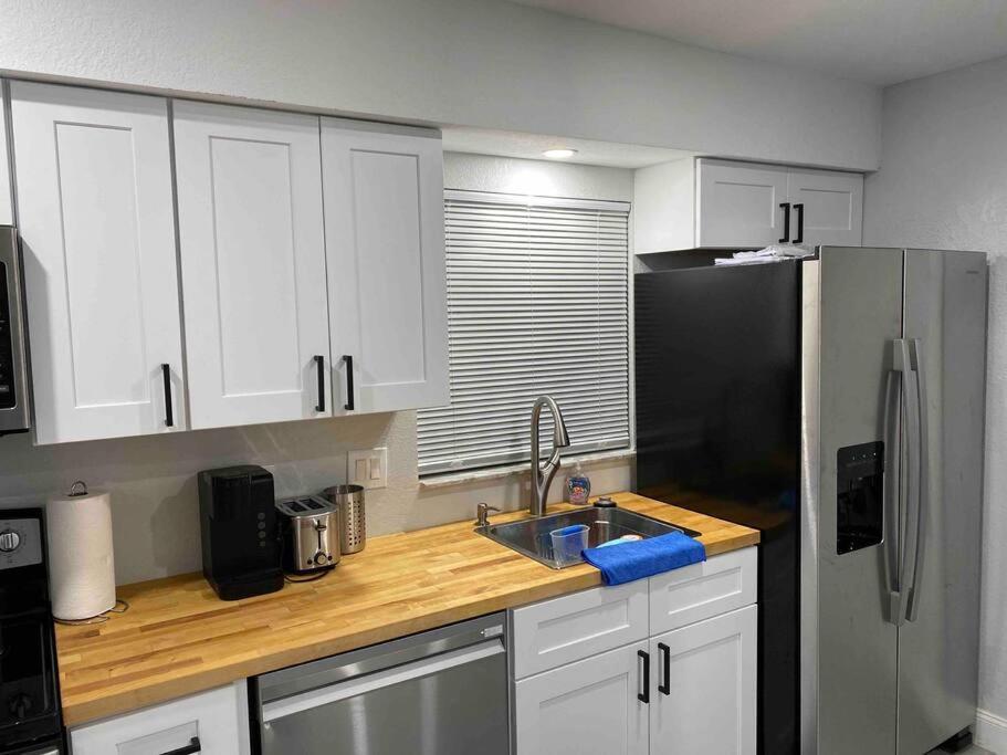 Lovely 2-bedrooms Clearwater