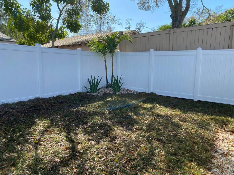 Lovely 2-bedrooms Clearwater