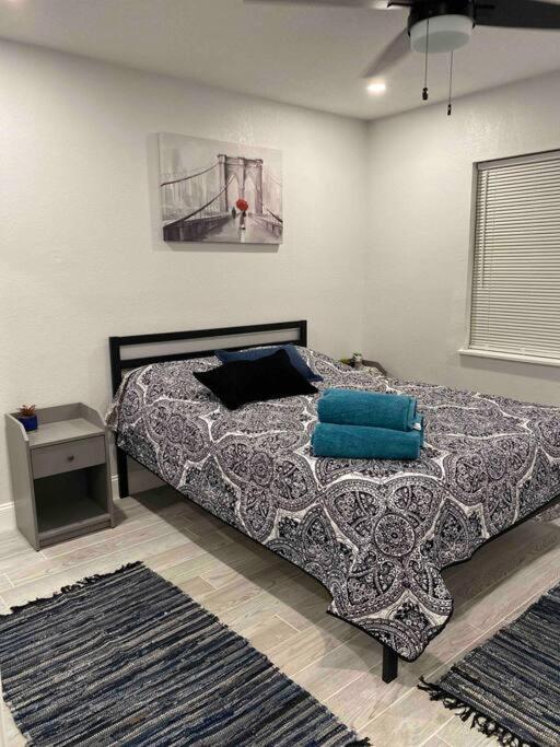 Apartment Lovely 2-bedrooms *