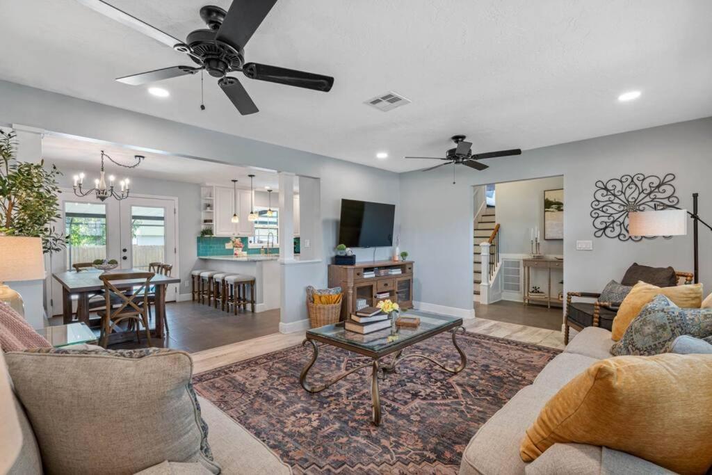 Holiday home 2 Story Pool Mins From The Clearwater