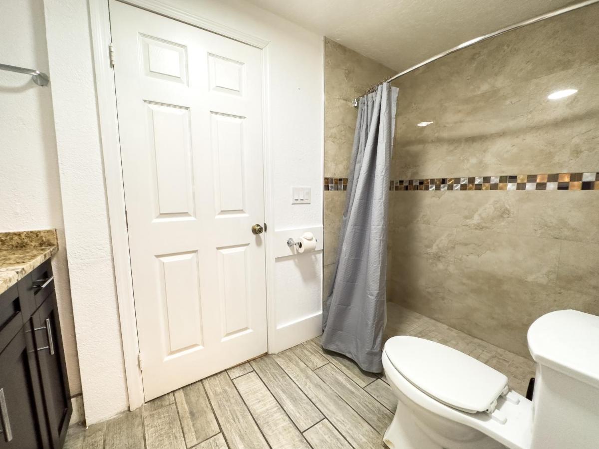 Holiday home 2b1b Stylish Little House W Shared Pool 511 Clearwater