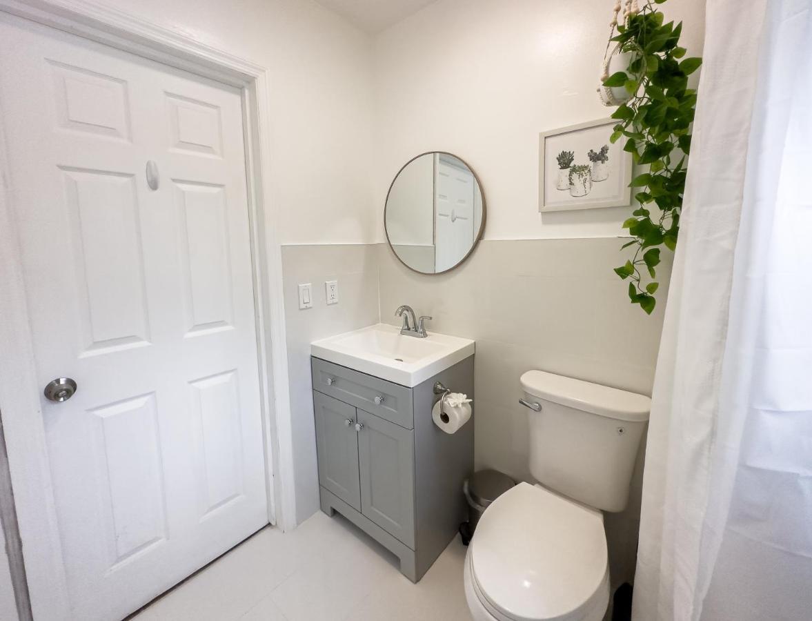 1k Bed With Shared Pool 512 * Clearwater