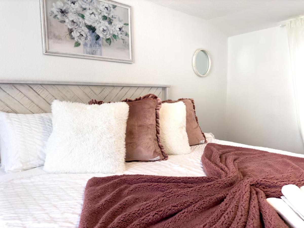 2b1b Stylish Little House W Shared Pool 511 Holiday home *