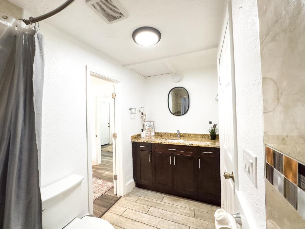 2b1b Stylish Little House W Shared Pool 511 Holiday home *