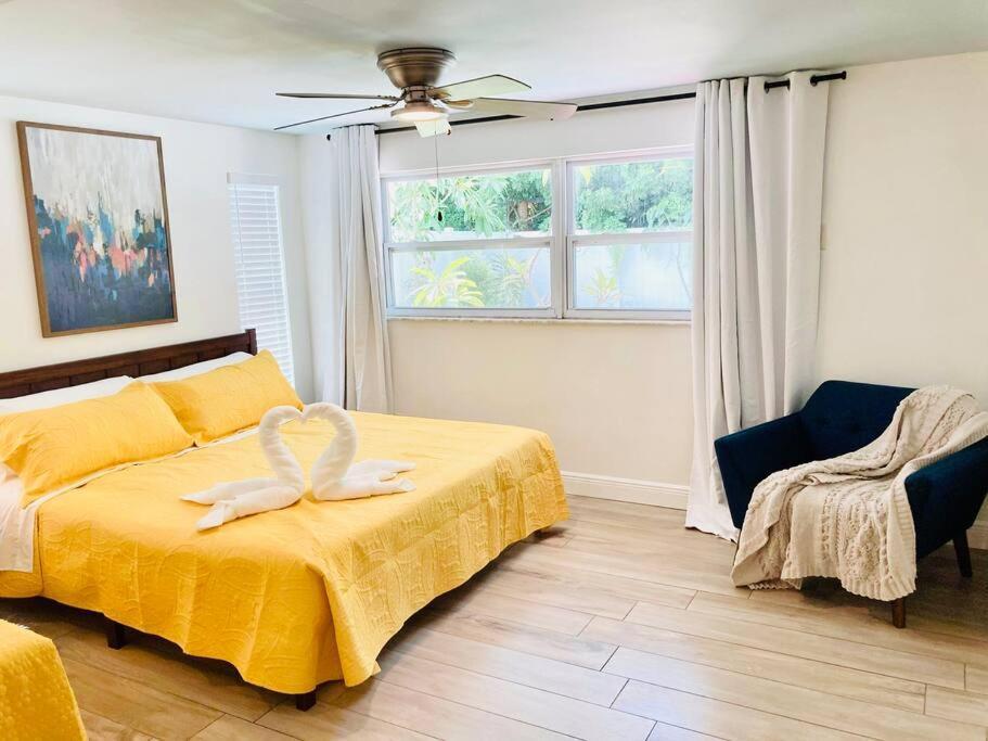 Heated Pool & Jetted -- Mins To Villa