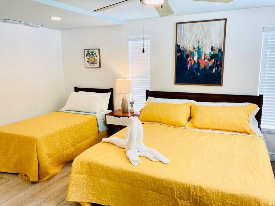Heated Pool & Jetted -- Mins To Villa