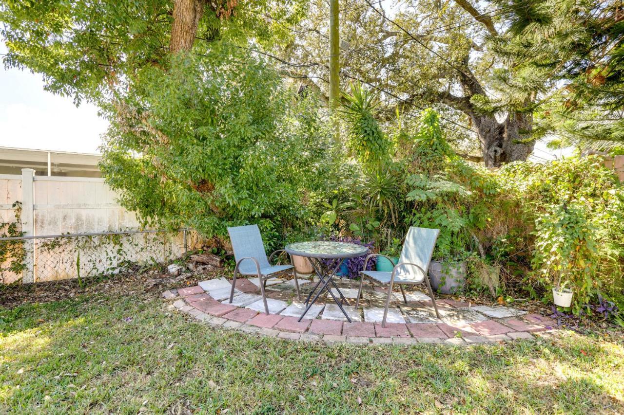 Oasis Gas Grill, Chairs And More!