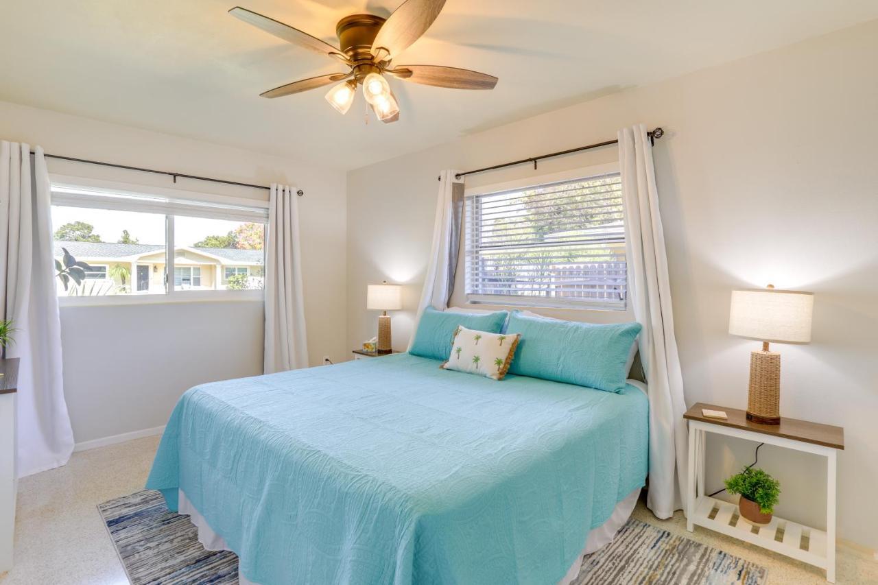 Oasis Gas Grill, Chairs And More! * Clearwater