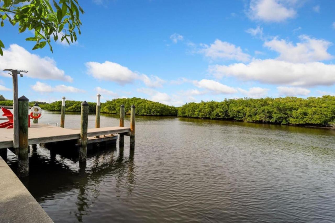 Riverside W Private Pool Holiday home