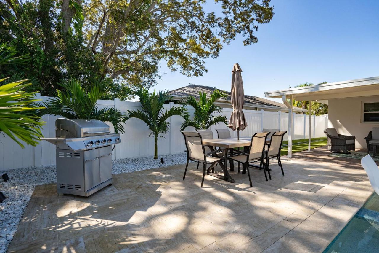 Holiday home Heated Pool Hot Tub & Dunedin Pet Friendly *