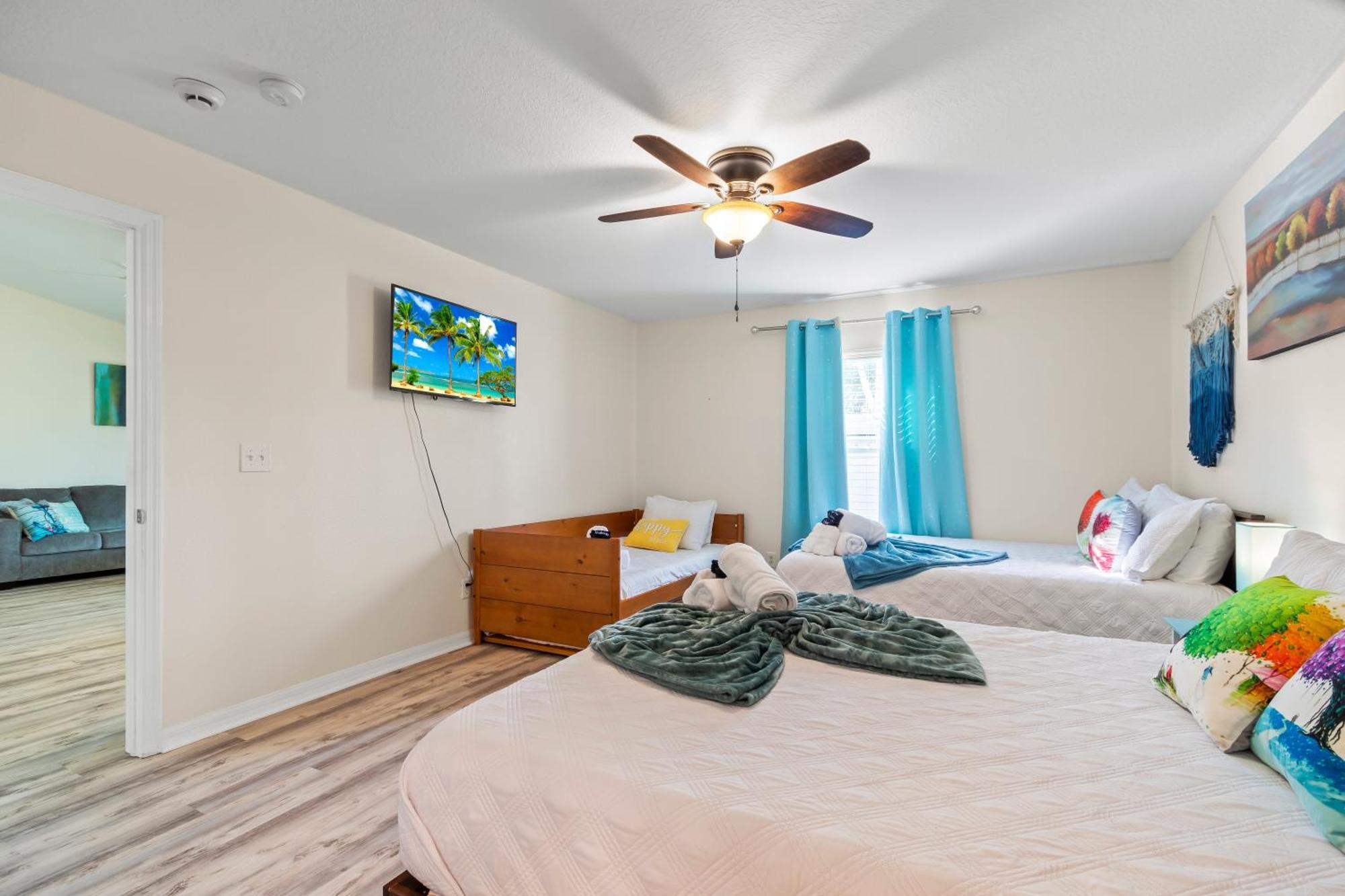 Saltylux16 Heated Saltwater Pool, Near Beach, Honeymoon Island, Farmer Market Clearwater