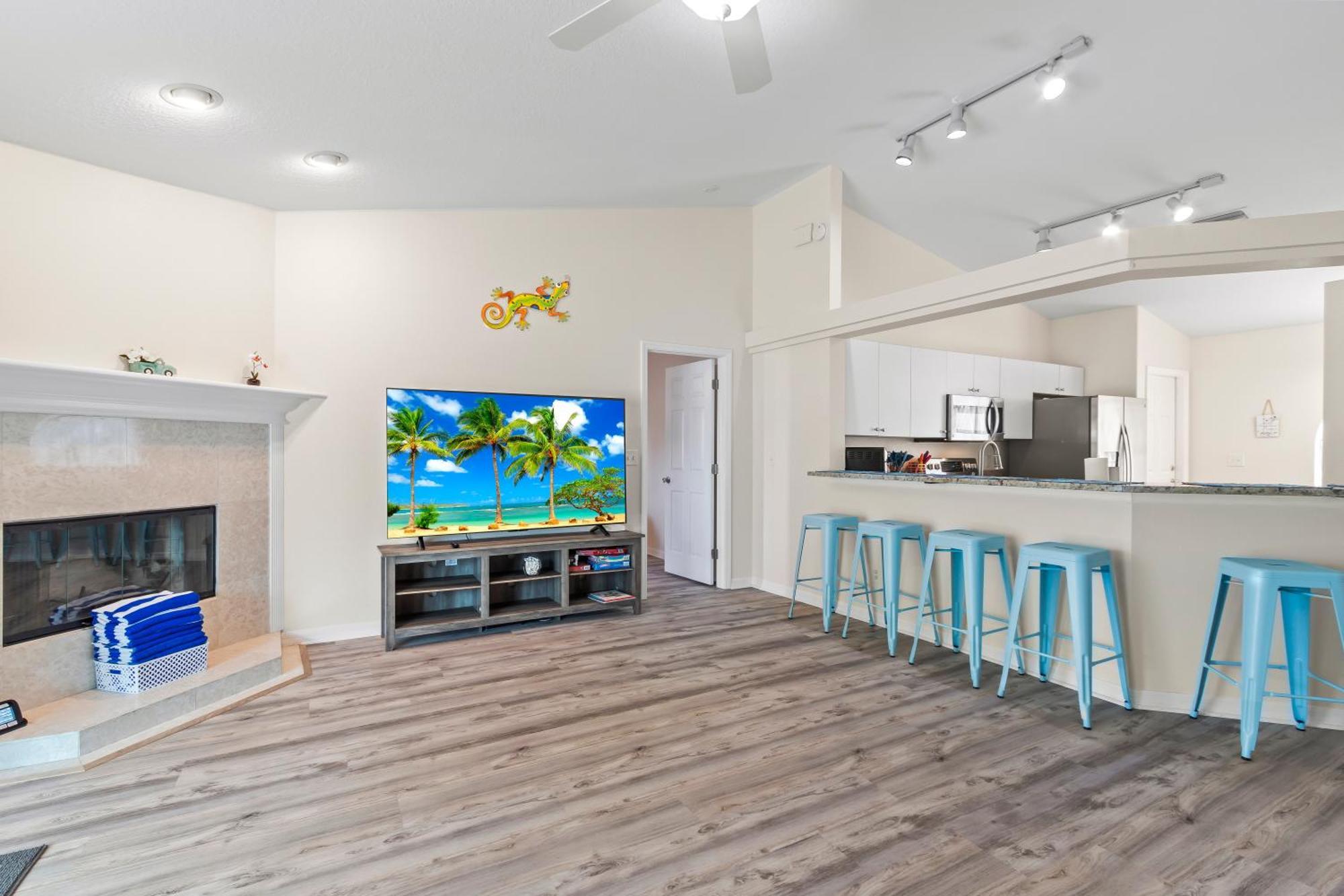Saltylux16 Heated Saltwater Pool, Near Beach, Honeymoon Island, Farmer Market * Clearwater