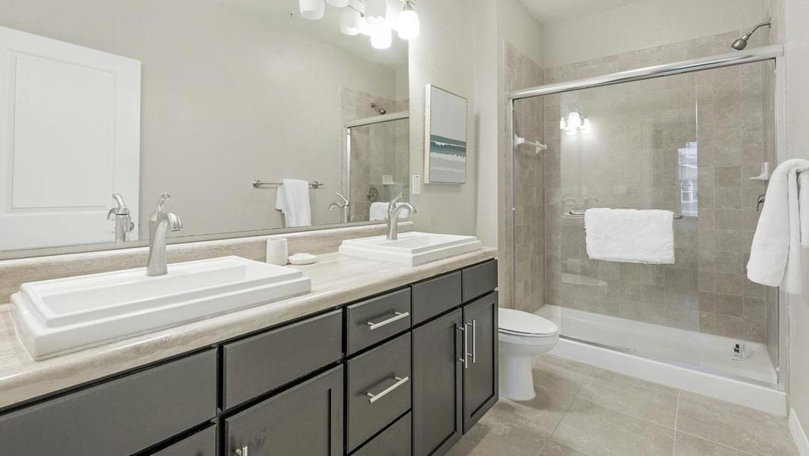 Apartment Landing - Modern With Amazing Amenities Clearwater