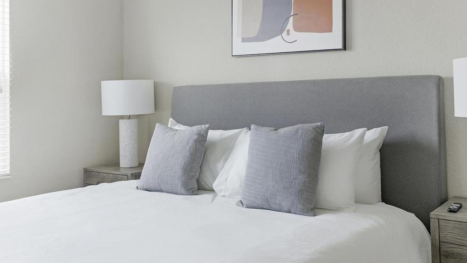 Landing - Modern With Amazing Amenities Apartment