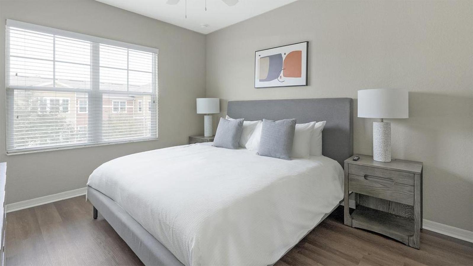 Landing - Modern With Amazing Amenities Apartment Clearwater