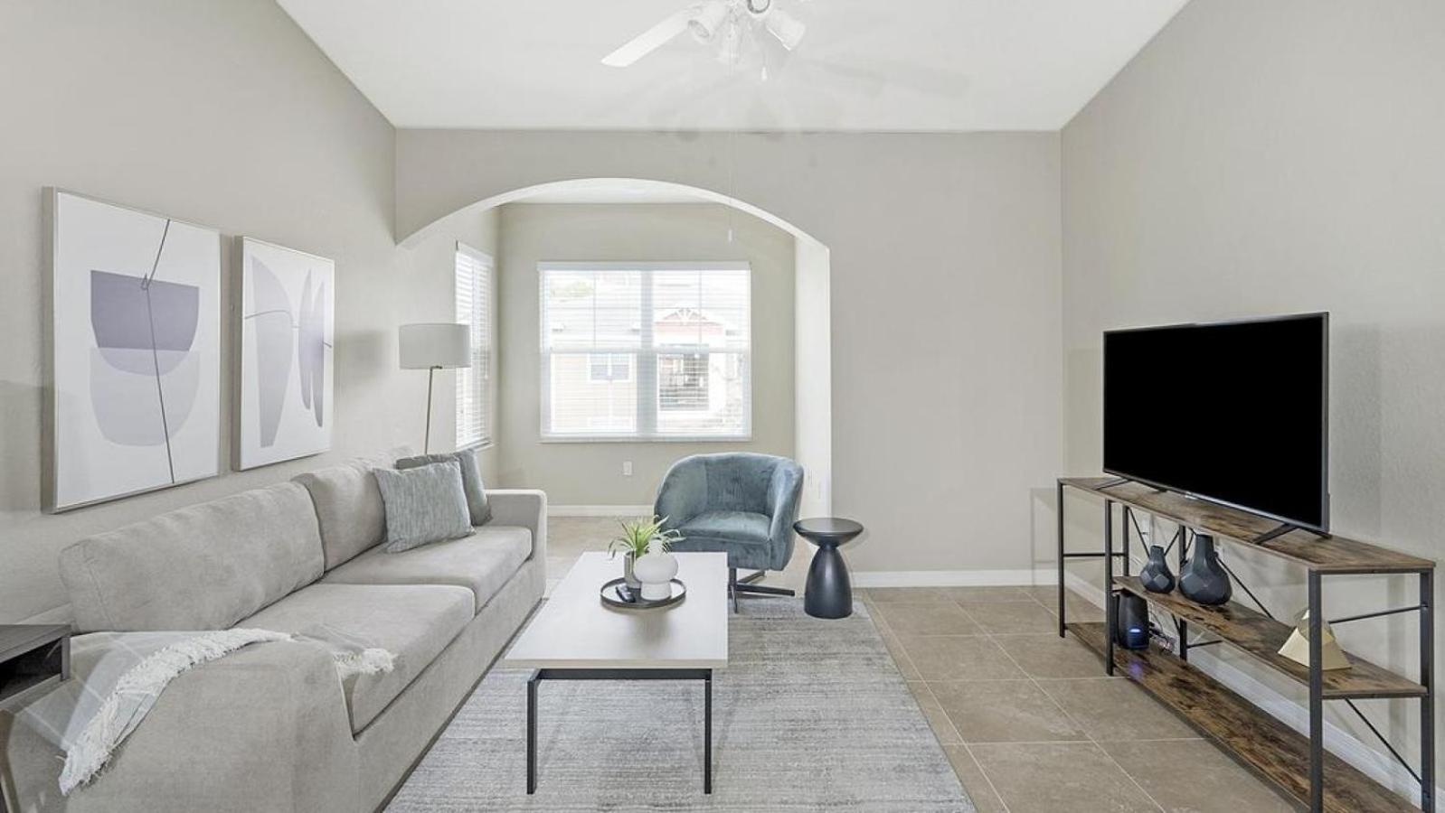Landing - Modern With Amazing Amenities * Clearwater